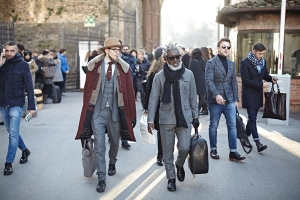 Pánský styl na Pitti. Zdroj: pittimmagine.com